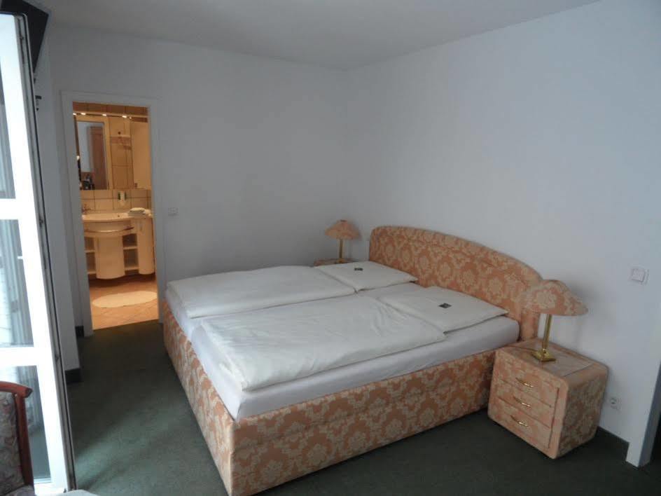 Hotel Evabrunnen Bischofswerda Bagian luar foto