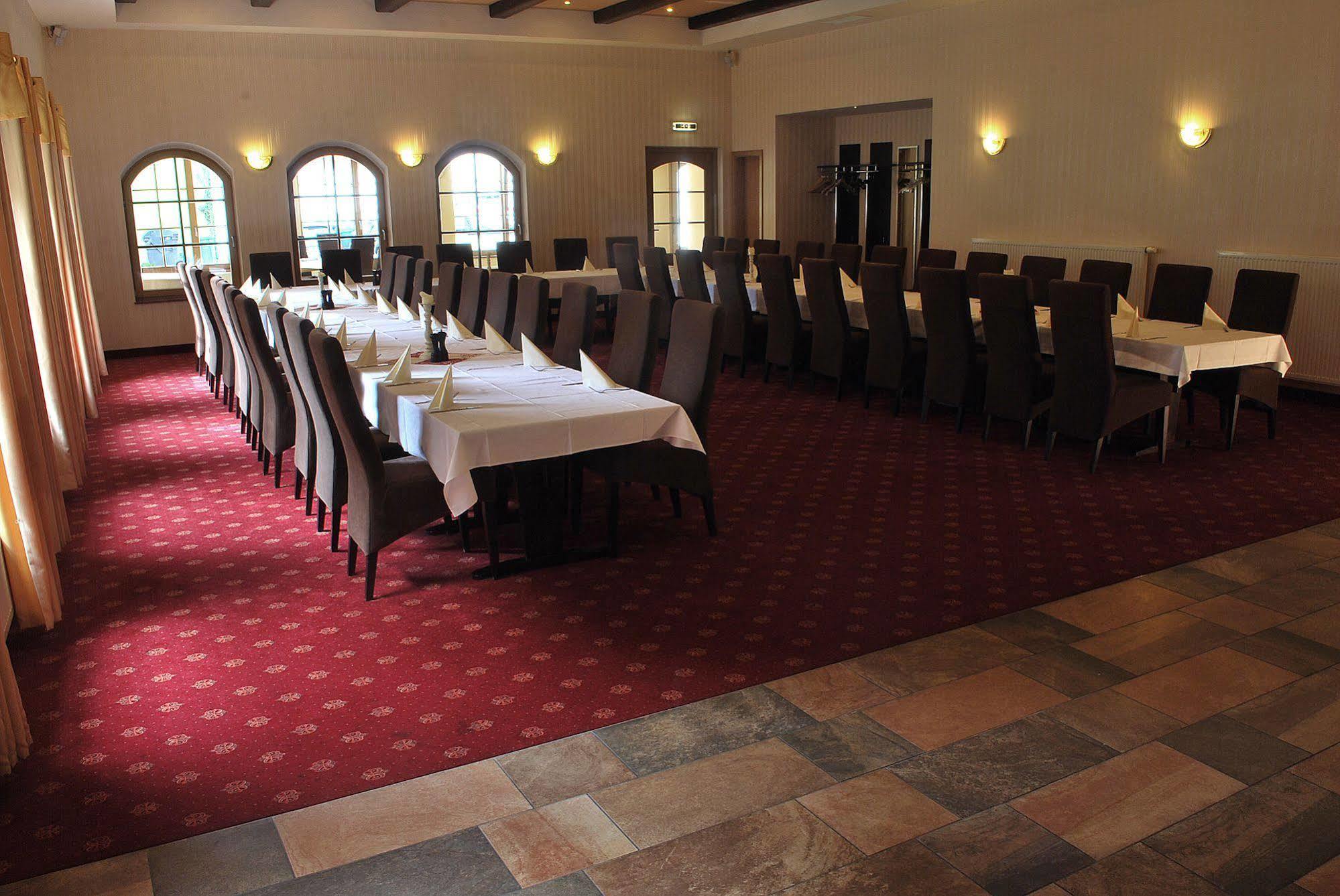 Hotel Evabrunnen Bischofswerda Bagian luar foto